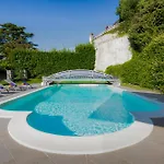 Luxury With Share Pool Appartement Laglio